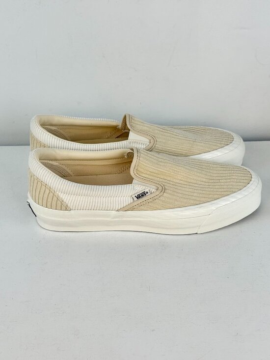 Vans MTE Slip-On Reissue 98 Corduroy Women M9.5, W11- Vans MTE Slip-on Reissue 98 Corduroy Tan Shoes - 721278